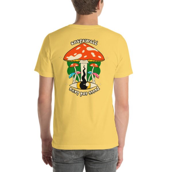 Camiseta skate mushrooms con estampado original. Diseño moderno y urbano para hombre.
